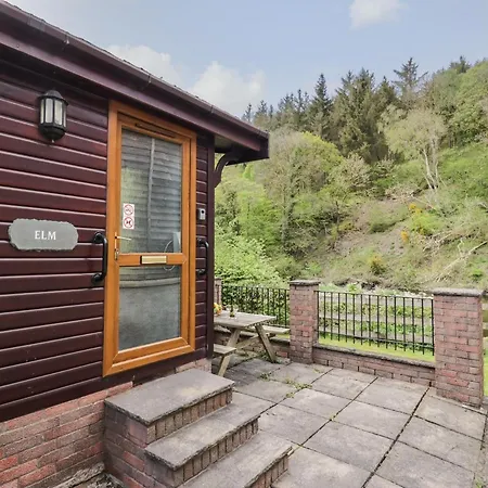 Holiday home Elm *